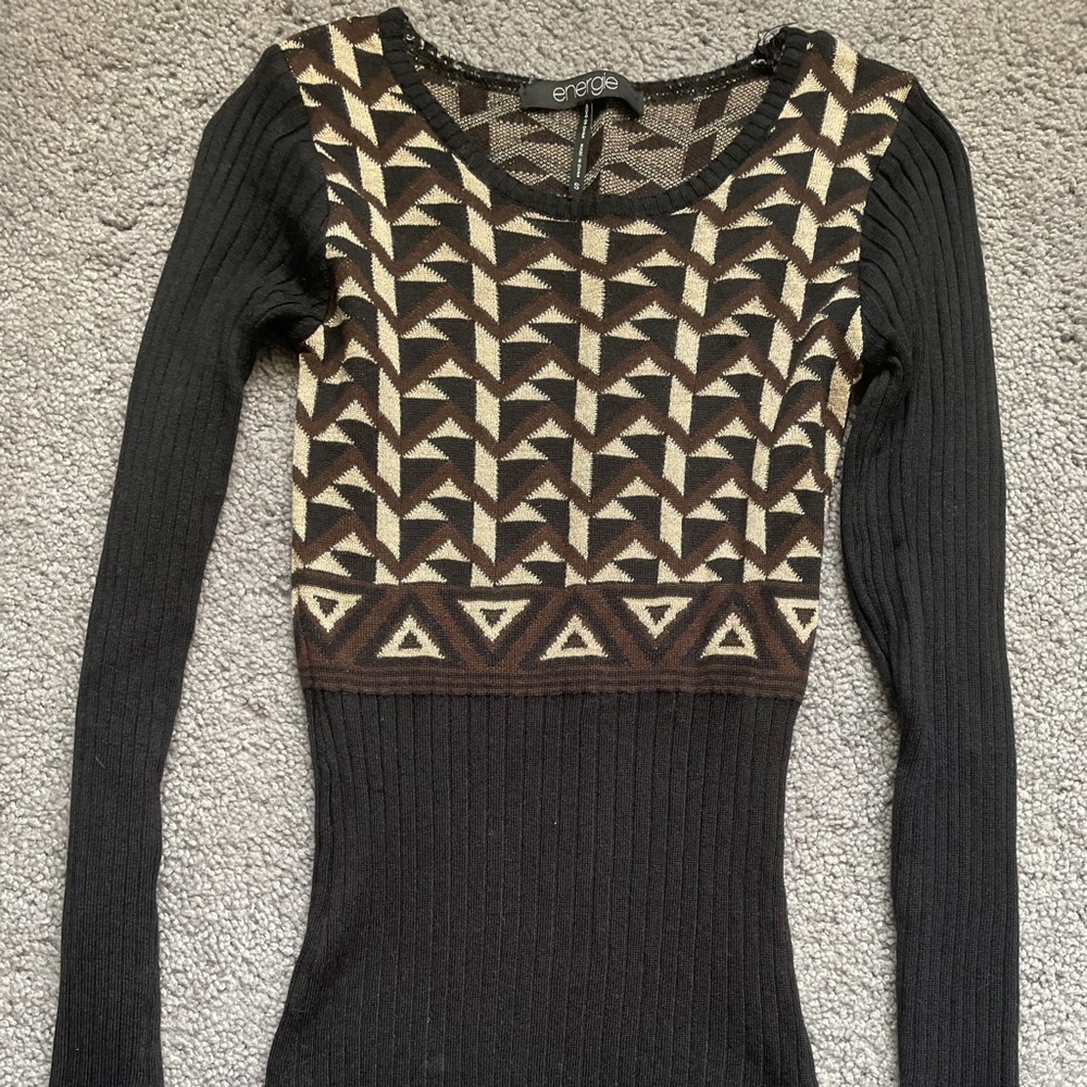 Black, cream, and brown long sleeve. Small